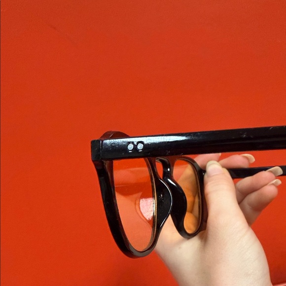 Vintage Stylish Black Sunglasses with Amber Lenses - Picture 7 of 9